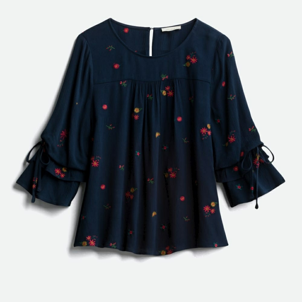 Lafayette Ruffke Sleeve Detail Blouse